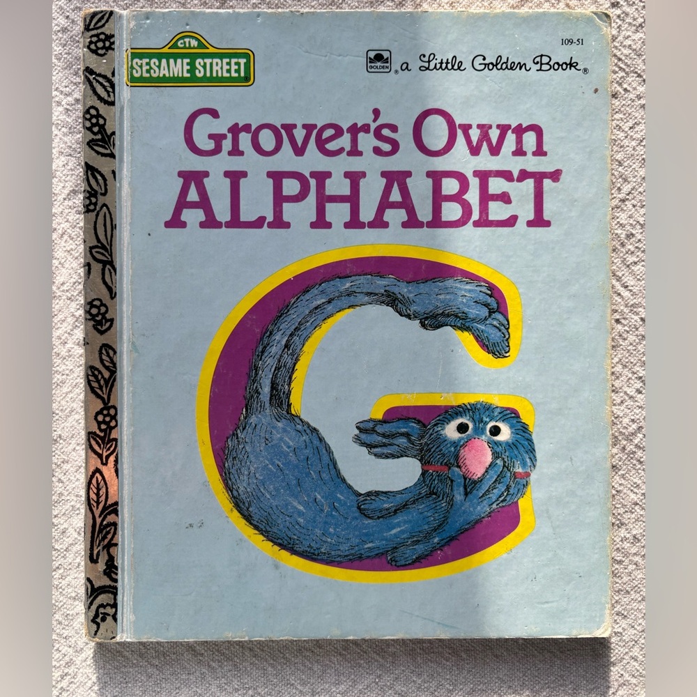 Little Golden Book Collection - Picture 9 of 11